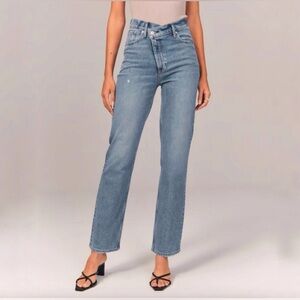 Abercrombie and Fitch The 90’s Straight Ultra High Rise Curve Love Sz 2 Jeans